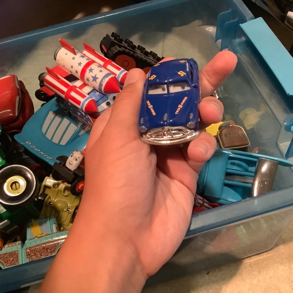 Toys - Picture 6 of 7